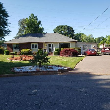 Bright & Spacious Studio Close To Clt Airport Gastonia Exteriör bild